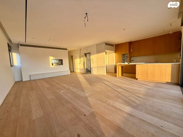 קהילת ציון 18