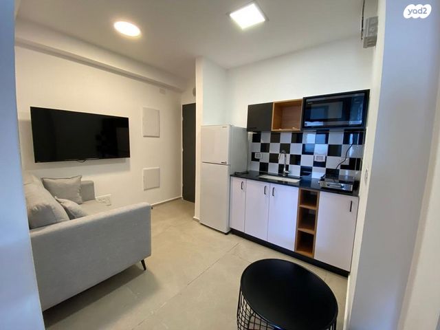 דירה, עין דור 11, שער פלמר, תחנת רכבת השמונה, חיפה