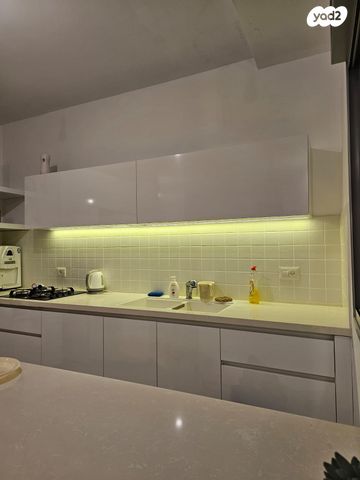 דירה, פלמ"ח, אבני חן, רחובות