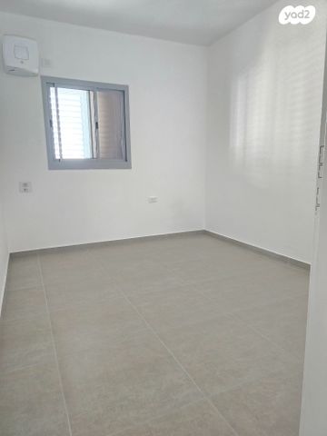 דירה, שער הגיא מערב, יקנעם עילית