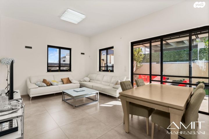 בית פרטי/ קוטג', שרונית, להבים