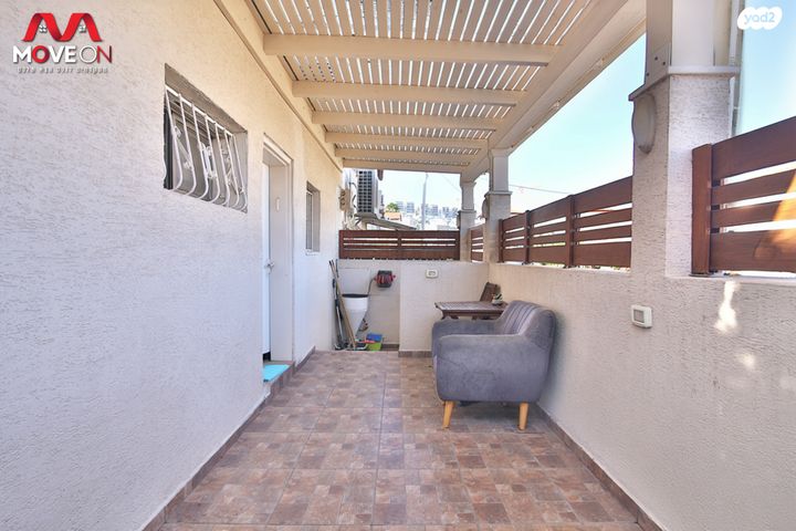 דירת גן, השעורה 13, שיכון ב, טבריה