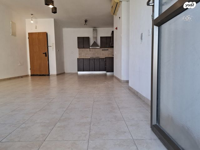 דירה, מורדי הגטאות, מרכז העיר, קרית אתא