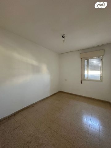 דירה, ש"י עגנון, קרית אליעזר, חיפה