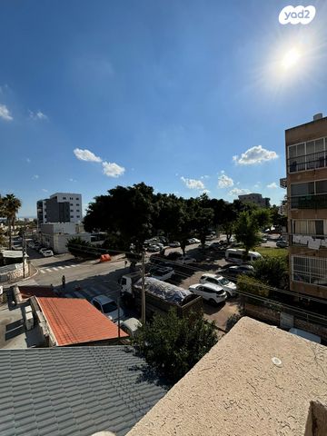 דו משפחתי, השומר, השופטים צפון, רמלה