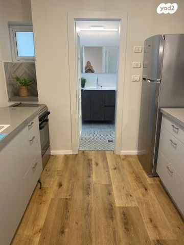 דירה, אלופי צה"ל, קרית שרת מזרח, חולון