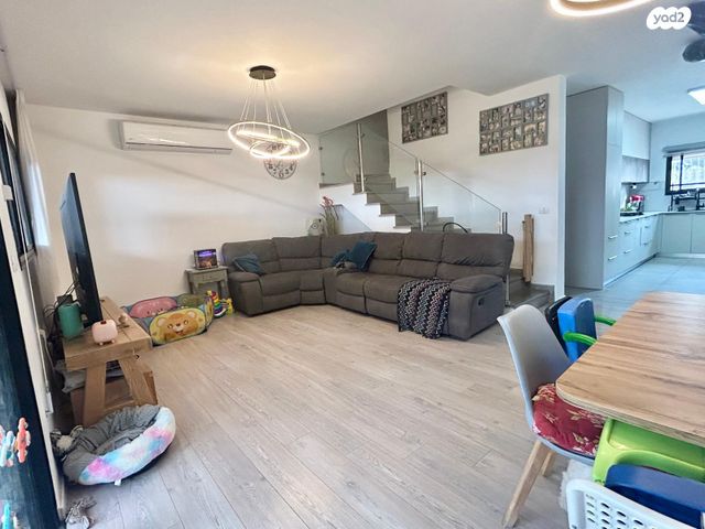 דו משפחתי, יהלום, רובע יזרעאל סביוני העמק, עפולה