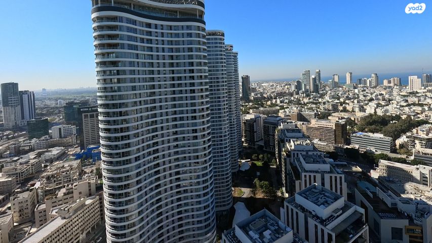 גג/ פנטהאוז, גרציאני יצחק, גני שרונה, קרית הממשלה, תל אביב יפו