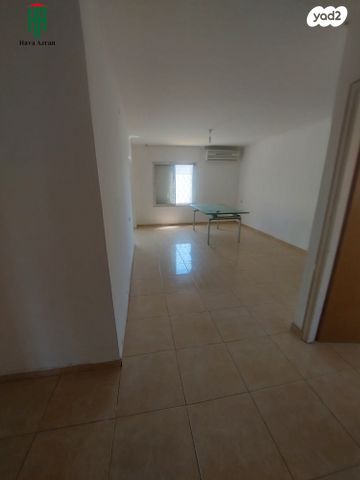 דירה, שמשון, חדרה הצעירה, חדרה