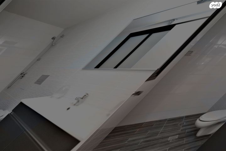 דירה, עומר אל חטאב, העיר התחתית, ואדי סאליב, חיפה