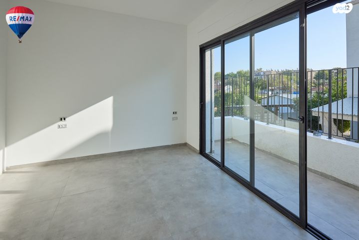 דו משפחתי, שבי ציון, פרדס חנה כרכור