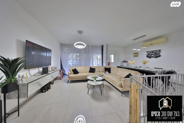 בית פרטי/ קוטג', שדרות כצנלסון, מרכז העיר, קרית אתא