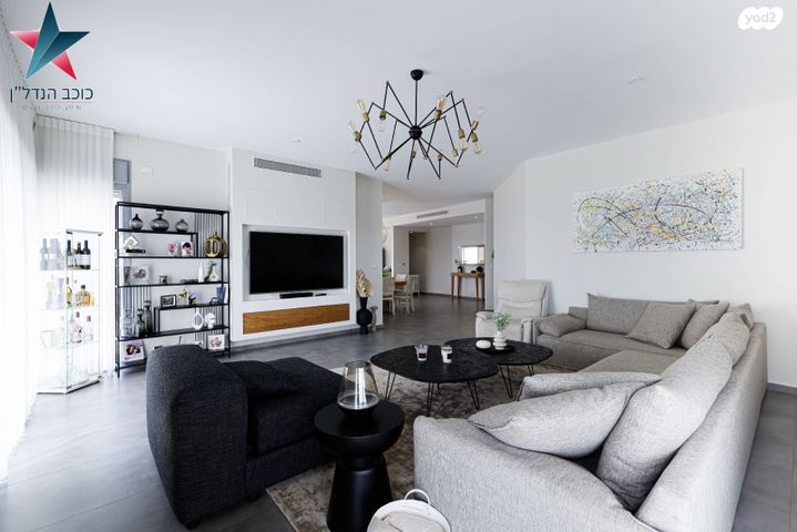 גג/ פנטהאוז, דקל הדום 13, ניסן, חדרה