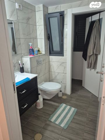 דירה, לוטם, הפרחים, חריש