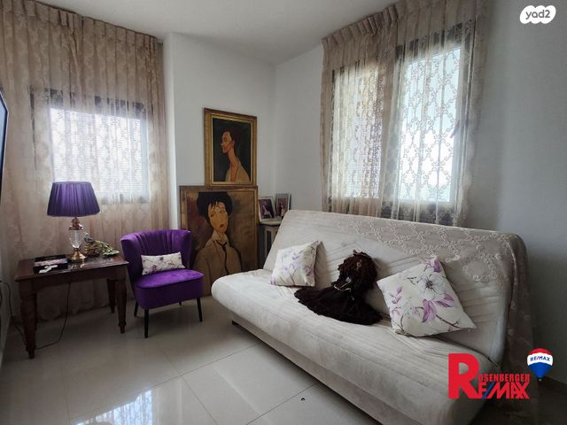 דירה, הרב ניסנבאום 37, אזור תעשיה, בת ים