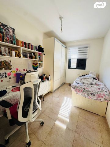 דו משפחתי, השומר, השופטים צפון, רמלה