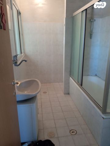 דירה, המכבים 28, שיפר, פתח תקווה