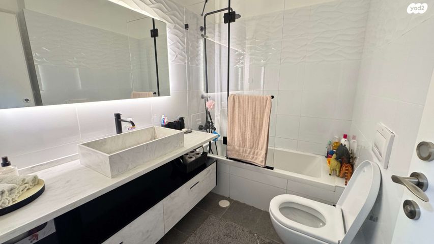 דירת גן, יהושע חנקין 41, אגרובנק, חולון