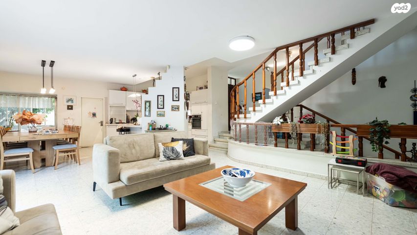 בית פרטי/ קוטג', קרית ביאליסטוק, יהוד מונוסון