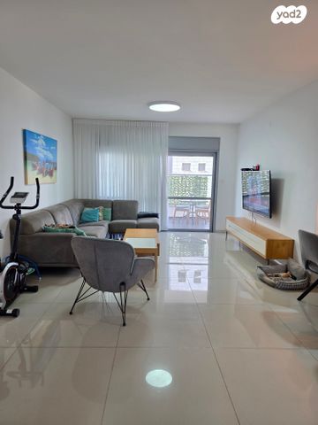 דירה, עוגן 7, גלי כרמל, טירת כרמל