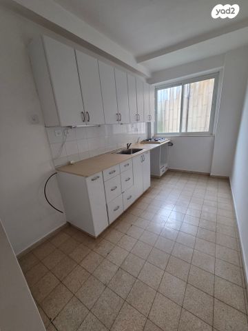 דירה, יורדי הסירה, קטמון הישנה, ירושלים