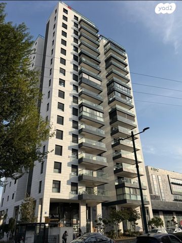 פתח תקווה 45