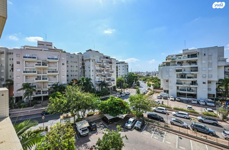 דירה, הגיתית, נאות אשלים, ראשון לציון