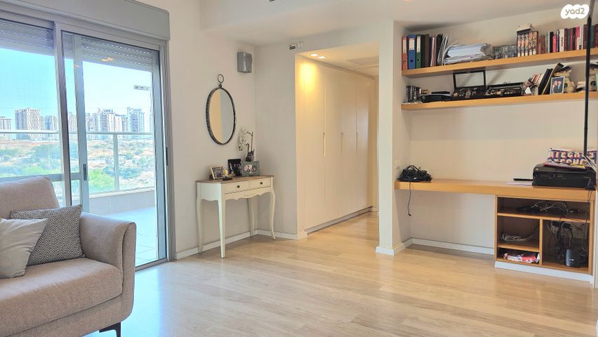 גג/ פנטהאוז, כפר גנים ג, פתח תקווה