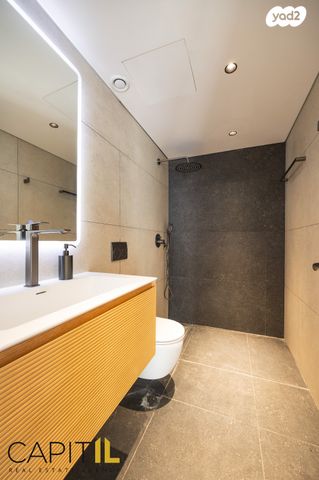 דירה, הל"ה, קטמון הישנה, ירושלים