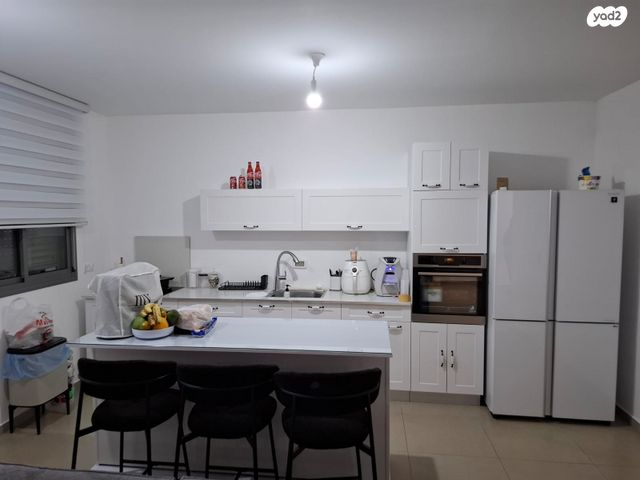 דירה, יצחק נבון, מורשת, מודיעין מכבים רעות