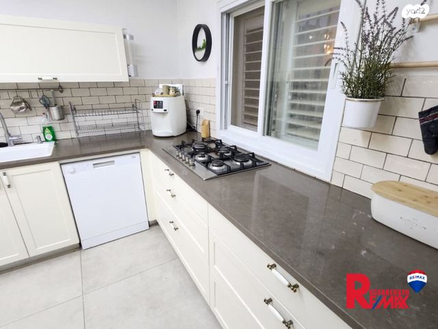 גג/ פנטהאוז, התפוז 7, בית דגן, בית דגן