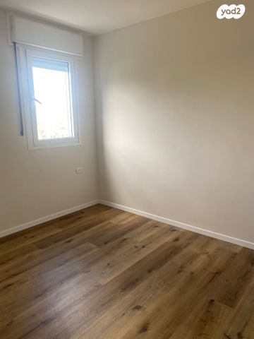 דירה, אלופי צה"ל, קרית שרת מזרח, חולון