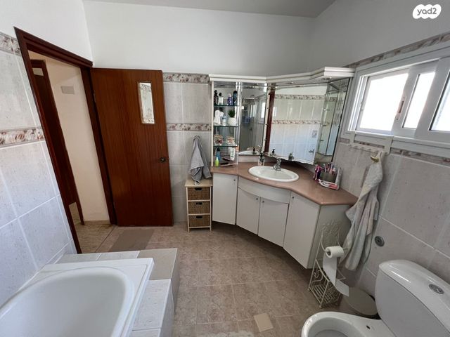 בית פרטי/ קוטג', מונטיפיורי, קרית מנחם בגין, נתיבות