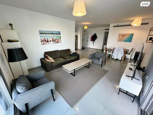 דירה, עזר וייצמן, מתחם 1200, הוד השרון