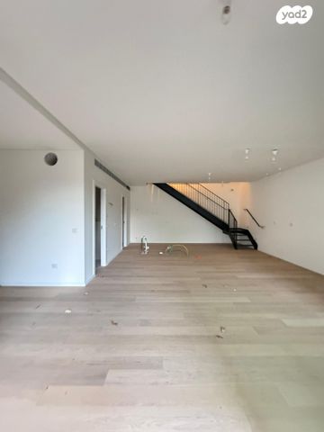 נאות אפקה ב'