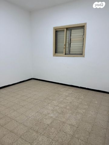 דירה, הלפר, הגבול רוטשילד, בת ים