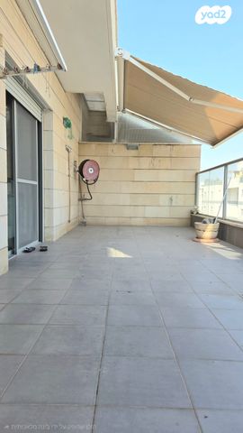 גג/ פנטהאוז, כפר גנים ג, פתח תקווה