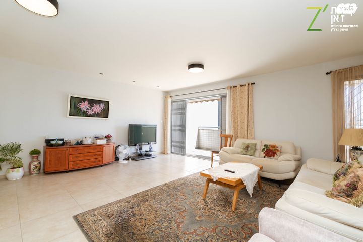 גג/ פנטהאוז, הבעש"ט 12, מרכז, הרצליה