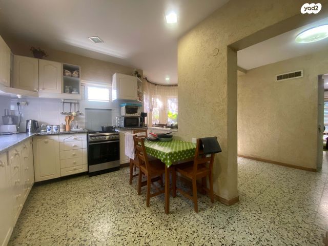 בית פרטי/ קוטג', שמואל דיין 6, נאות גנים, נתניה