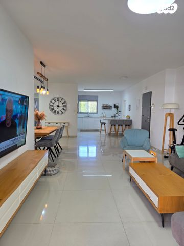 דירה, עוגן 7, גלי כרמל, טירת כרמל