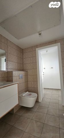 דירה, הגפן, נוף ים, הרצליה