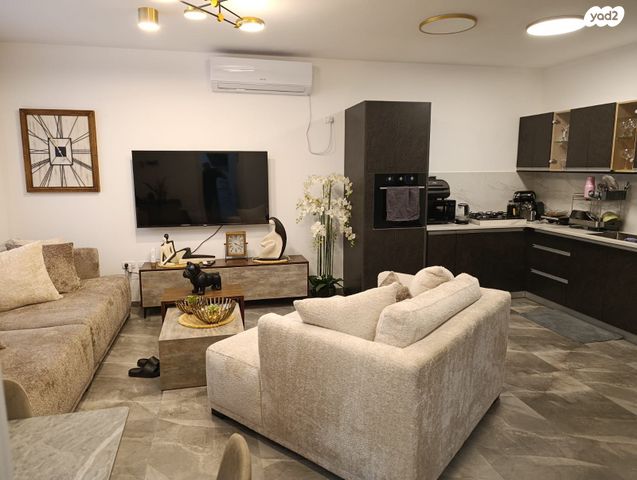 דירה, נוף הבשן, צפת