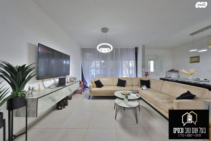 בית פרטי/ קוטג', שדרות כצנלסון, מרכז העיר, קרית אתא