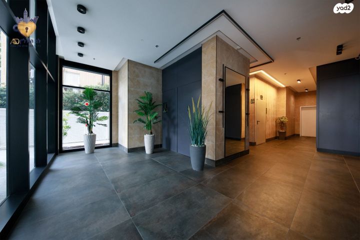 דירת גן, שדרות בר אילן 1, לב העיר, בת ים