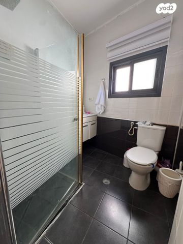 דו משפחתי, השומר, השופטים צפון, רמלה