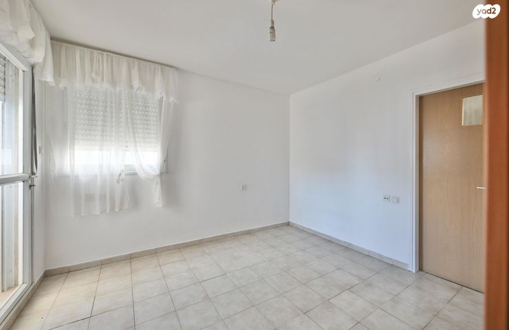 דירה, הגיתית, נאות אשלים, ראשון לציון