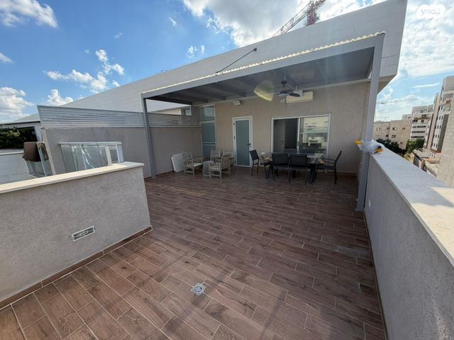 גג/ פנטהאוז, אלי כהן, קרית ויצמן, רעננה