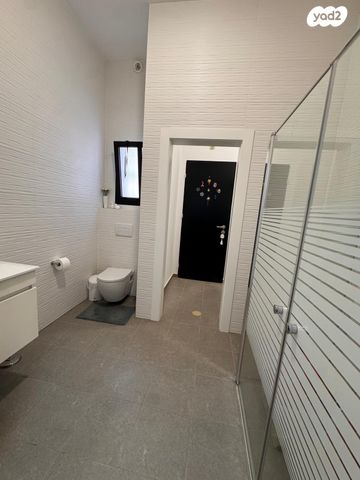 בית פרטי/ קוטג', נירים, הפארק, אופקים