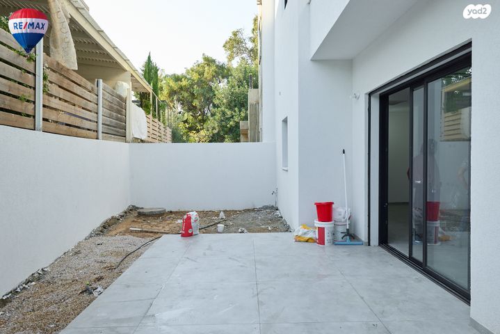 דו משפחתי, שבי ציון, פרדס חנה כרכור