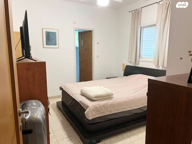 דירה, בן יהודה 14, הרצליה